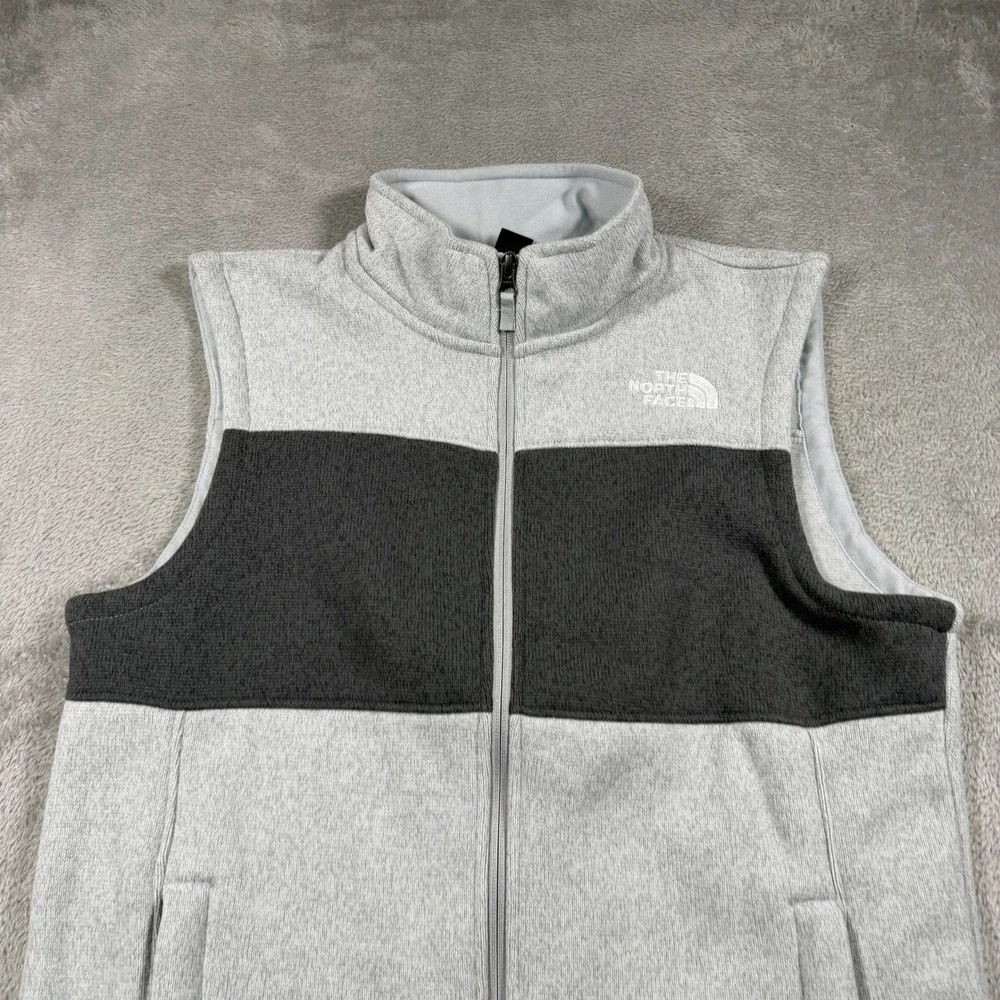 The North Face Gordon Lyons Full Zip Vest Mens Small Grey Fleece NF0A87RM NWT